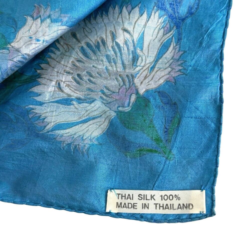 Vintage 100% Thai silk blue floral scarf made in Thailand 35.5”x34” - Picture 2 of 10